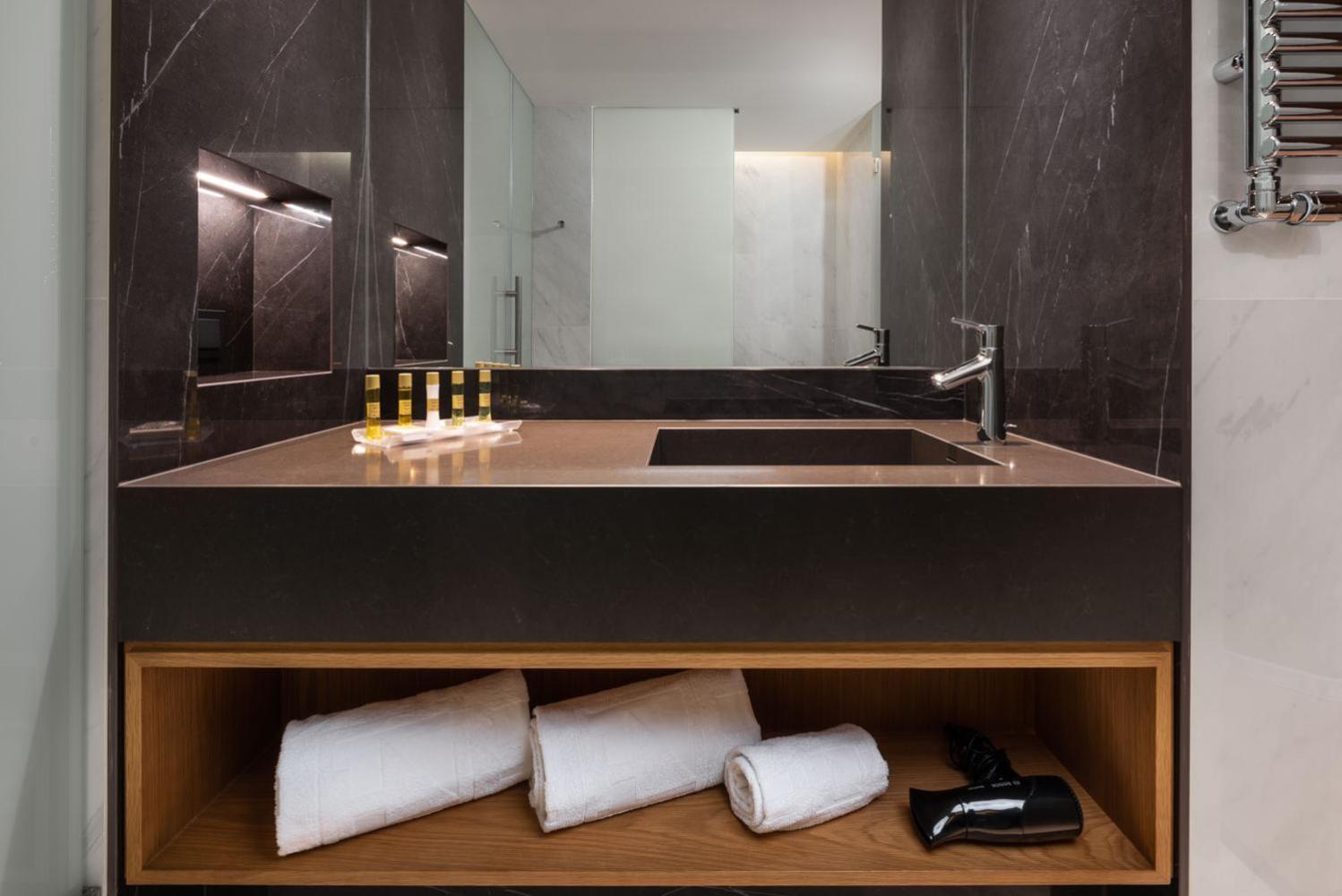 Eurostars Aliados — photo 3